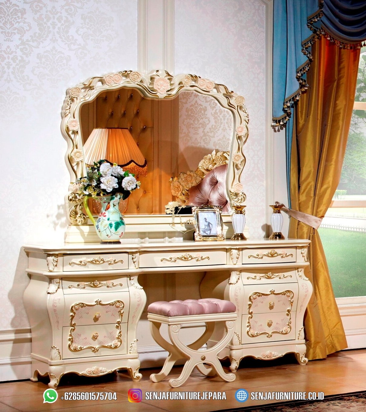Furniture Meja Rias Mewah Cermin Klasik Golden Flower Meja Rias Mewah, Meja Rias Klasik, Meja Rias Elegan, Meja Rias Kayu Jati, Meja Rias Minimalis, Meja Rias Ukir Jepara, Meja Rias Modern, Meja Rias Putih Duco, Meja Rias Gold, Meja Rias Terbaru, Meja Rias Cermin