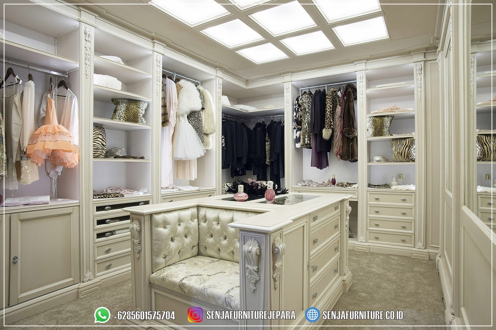 Arsitek Interior Walk In Closet Mewah Bedroom Bandung Walk In Closet, Walk In Closet Mewah, Walk In Closet Klasik, Walk In Closet Minimalis, Walk In Closet Design, Lemari Walk In Closet, Walk In Closet Kaca, Wardrobe Classic